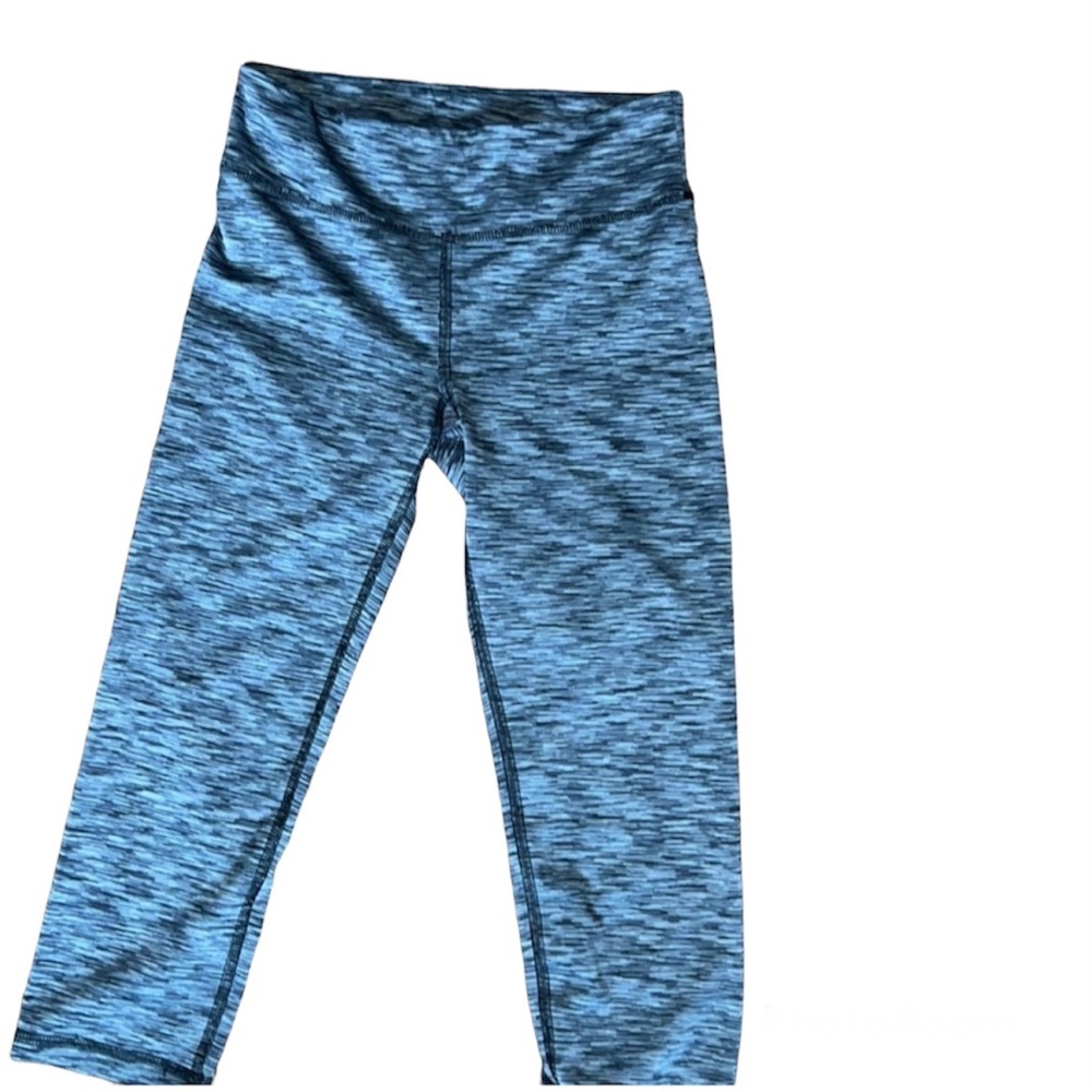 Black/Gray Capri Leggings